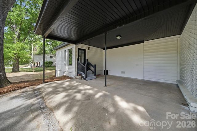 907 Amelia Street, Newberry, SC 29108