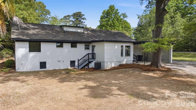 907 Amelia Street, Newberry, SC 29108
