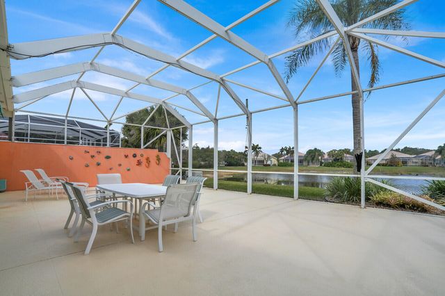 9001 SE La Creek Court, Hobe Sound, FL 33455