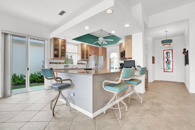 9001 SE La Creek Court, Hobe Sound, FL 33455