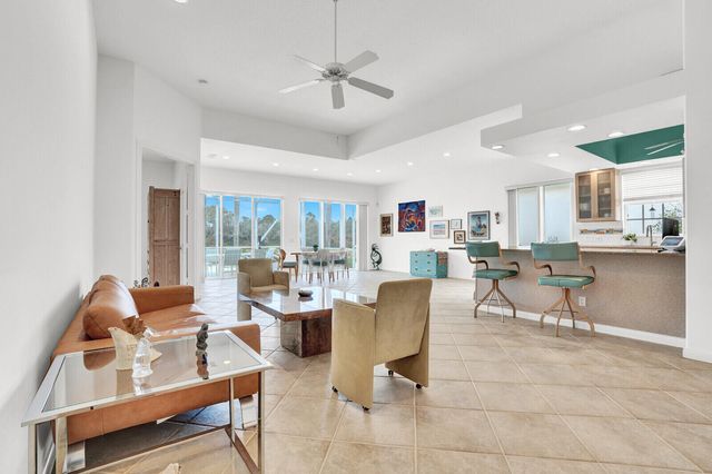 9001 SE La Creek Court, Hobe Sound, FL 33455