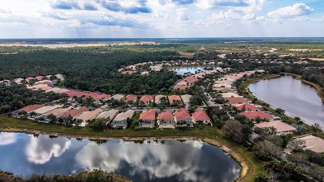 9001 SE La Creek Court, Hobe Sound, FL 33455