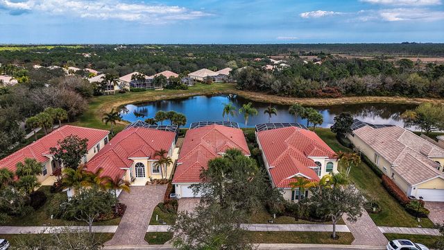 9001 SE La Creek Court, Hobe Sound, FL 33455