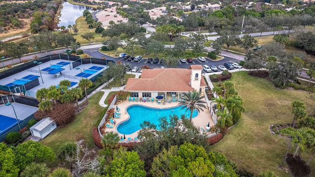 9001 SE La Creek Court, Hobe Sound, FL 33455