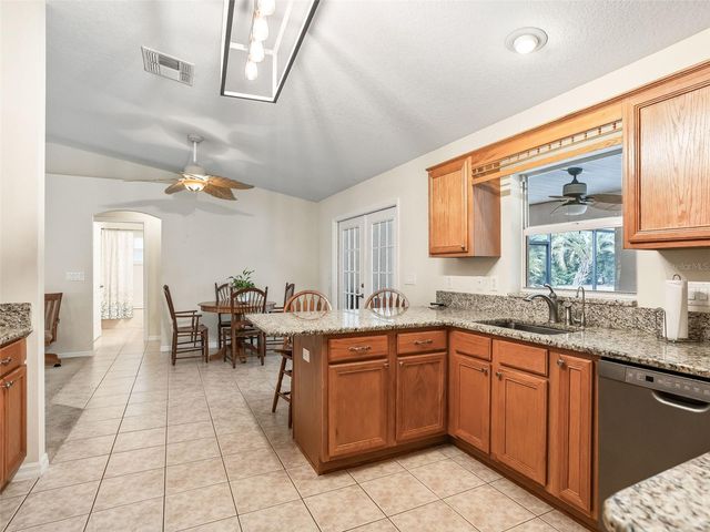 2351 SE 114TH AVENUE, Morriston, FL 32668