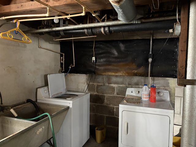 106 N Reinberg Avenue, Scottville, MI 49454