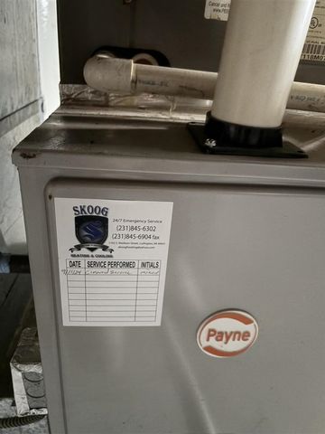 106 N Reinberg Avenue, Scottville, MI 49454