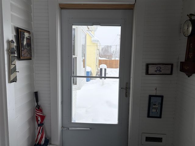 106 N Reinberg Avenue, Scottville, MI 49454