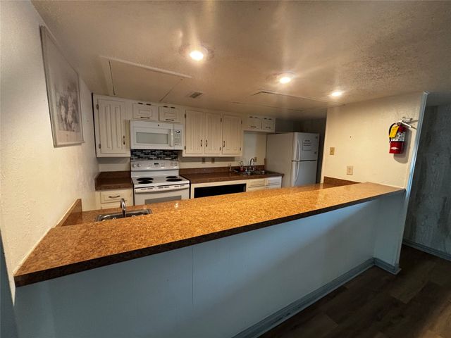 2011 Towngate Drive, Garland, TX 75041