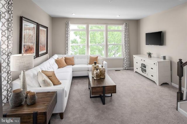 7182 SMOKE STACK RD, Baltimore, MD 21222