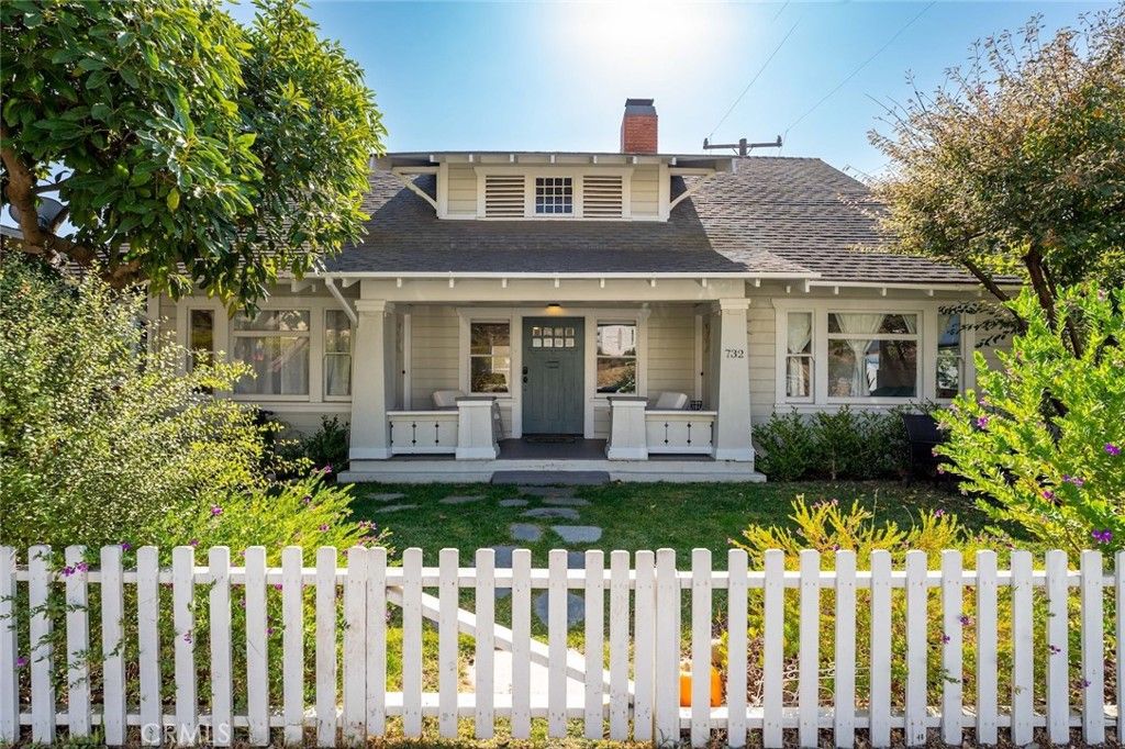 Image 1 of property listing at 732 Poli Street, Ventura, CA 93001