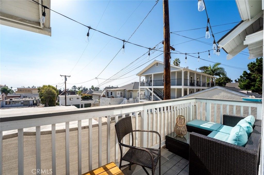 Image 18 of property listing at 732 Poli Street, Ventura, CA 93001