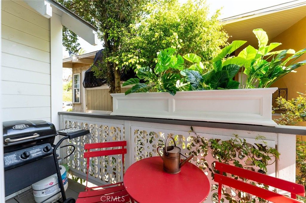 Image 19 of property listing at 732 Poli Street, Ventura, CA 93001