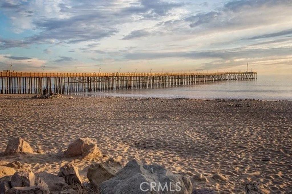Image 39 of property listing at 732 Poli Street, Ventura, CA 93001