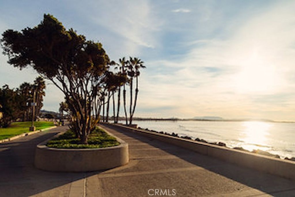 Image 40 of property listing at 732 Poli Street, Ventura, CA 93001