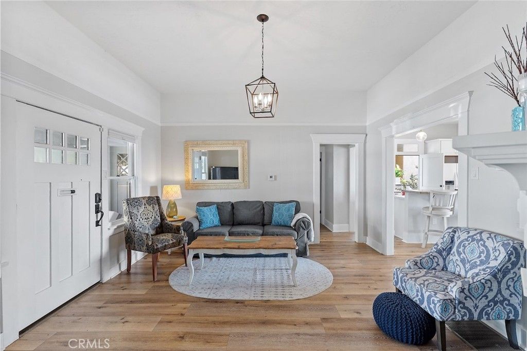 Image 5 of property listing at 732 Poli Street, Ventura, CA 93001