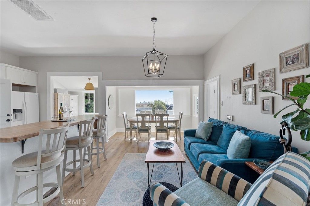 Image 7 of property listing at 732 Poli Street, Ventura, CA 93001