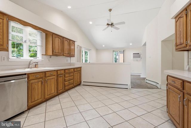 502 MONTANA AVE, Aldan, PA 19018