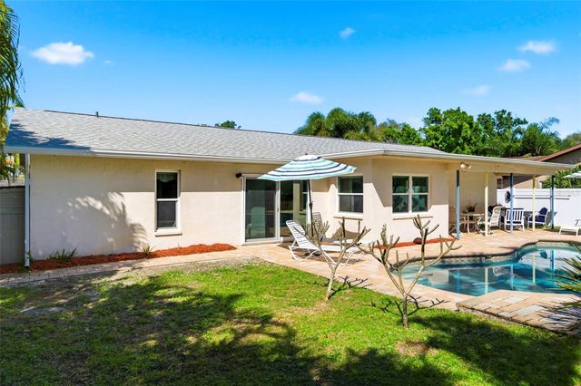 11932 99TH AVENUE, Seminole, FL 33772