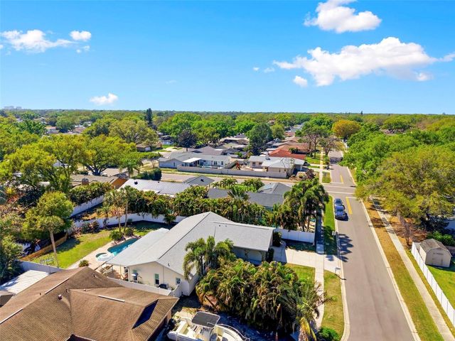 11932 99TH AVENUE, Seminole, FL 33772