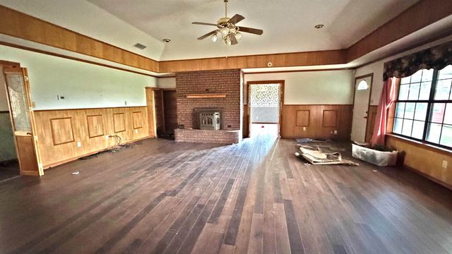 766 County Rd 1229, Pittsburg, TX 75686