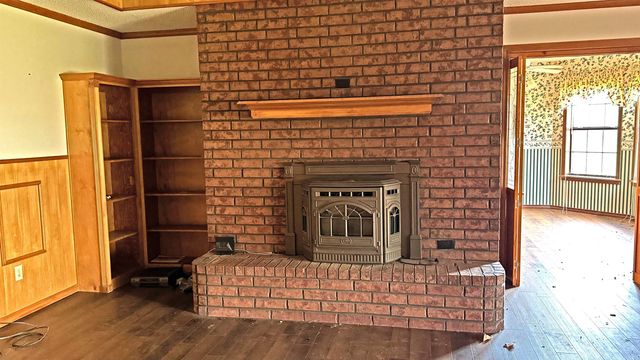 766 County Rd 1229, Pittsburg, TX 75686