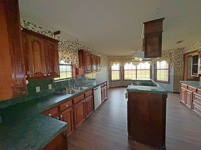 766 County Rd 1229, Pittsburg, TX 75686