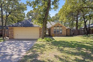 416 Misty Oaks Street, Azle, TX 76020