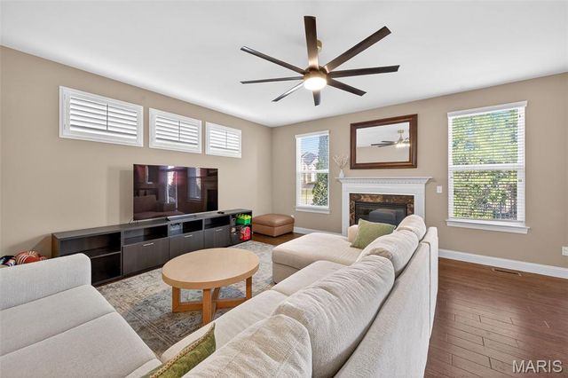 142 Tuscany Trace Drive, St Charles, MO 63303