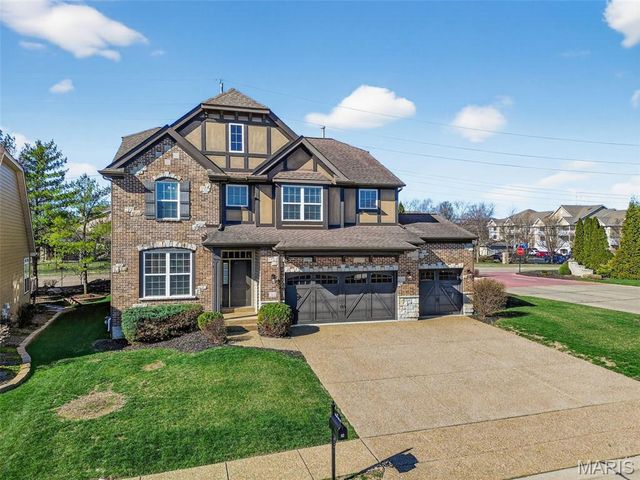 142 Tuscany Trace Drive, St Charles, MO 63303