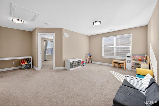 142 Tuscany Trace Drive, St Charles, MO 63303