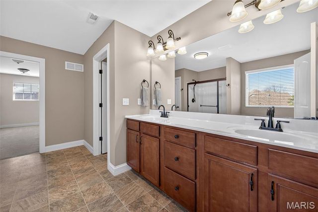 142 Tuscany Trace Drive, St Charles, MO 63303