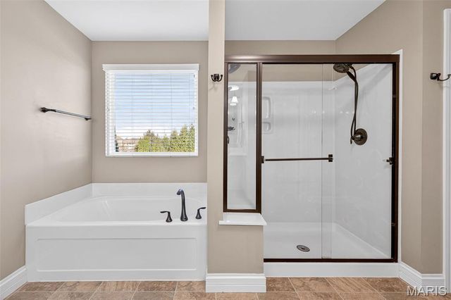 142 Tuscany Trace Drive, St Charles, MO 63303