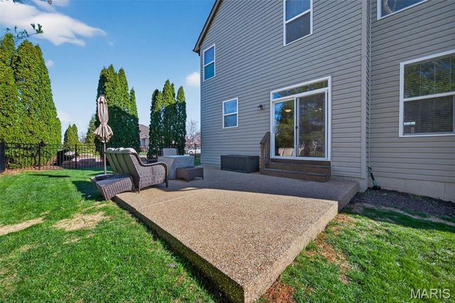 142 Tuscany Trace Drive, St Charles, MO 63303
