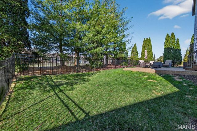 142 Tuscany Trace Drive, St Charles, MO 63303