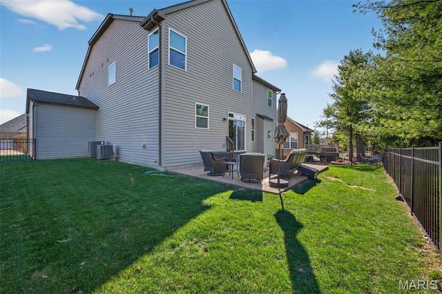 142 Tuscany Trace Drive, St Charles, MO 63303