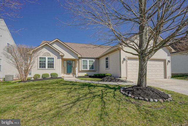 19 JOANNE DR, Sicklerville, NJ 08081