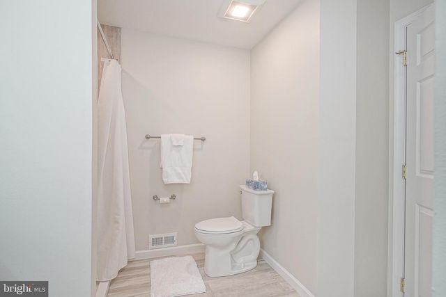 19 JOANNE DR, Sicklerville, NJ 08081