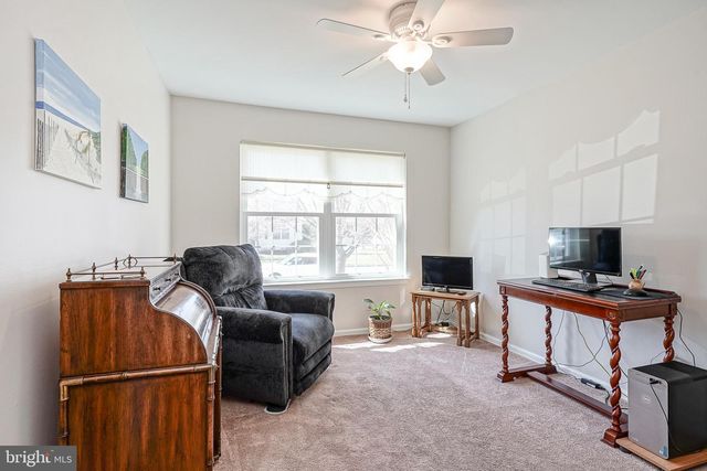 19 JOANNE DR, Sicklerville, NJ 08081