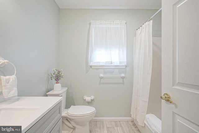 19 JOANNE DR, Sicklerville, NJ 08081