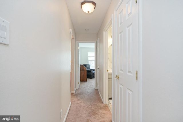 19 JOANNE DR, Sicklerville, NJ 08081