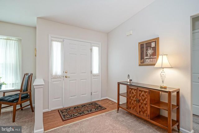 19 JOANNE DR, Sicklerville, NJ 08081