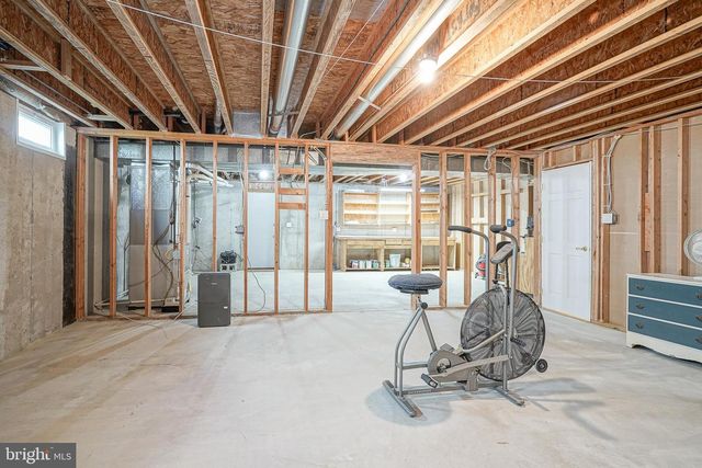 19 JOANNE DR, Sicklerville, NJ 08081