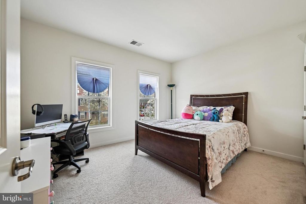 Image 32 of property listing at 15311 SIR EDWARDS DR, Upper Marlboro, MD 20772