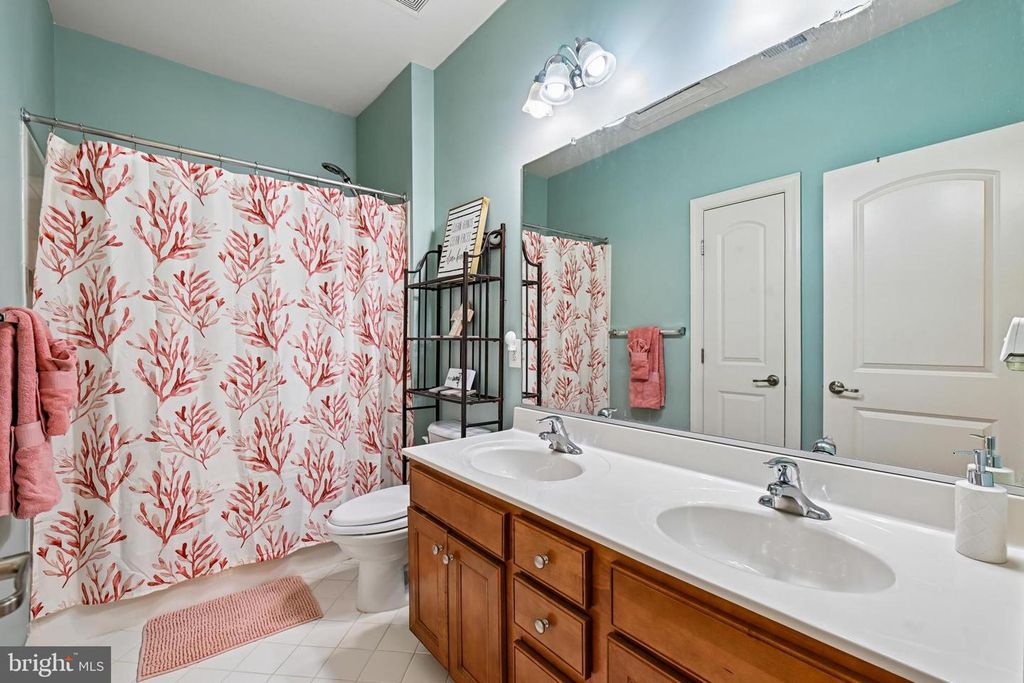 Image 34 of property listing at 15311 SIR EDWARDS DR, Upper Marlboro, MD 20772