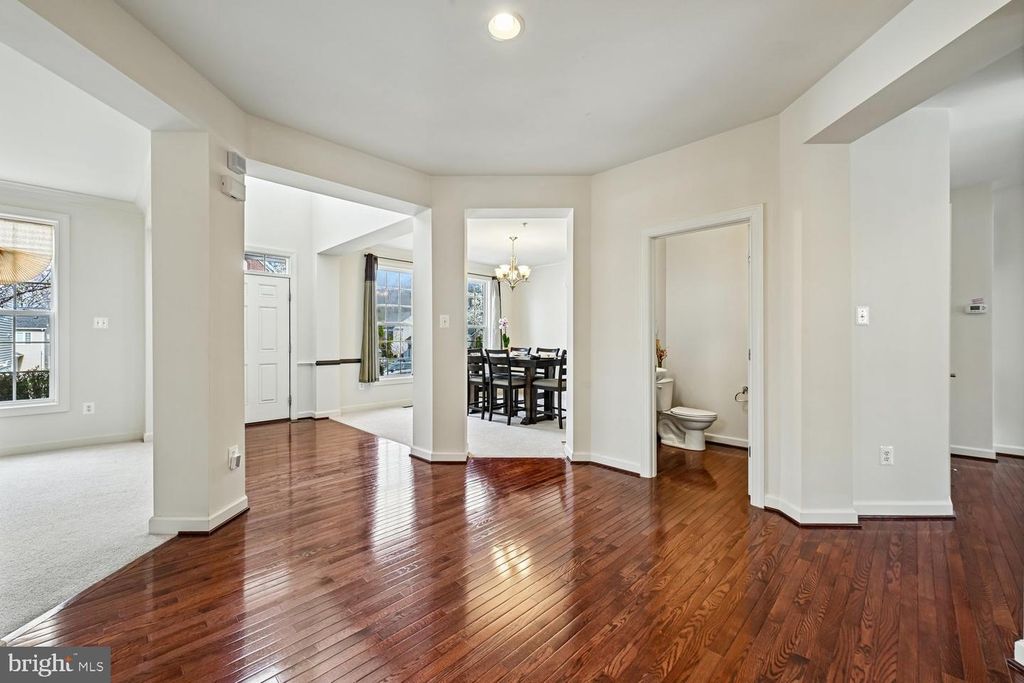 Image 7 of property listing at 15311 SIR EDWARDS DR, Upper Marlboro, MD 20772