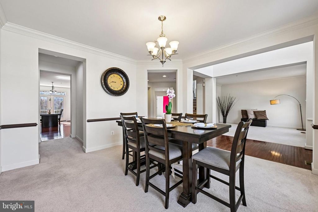 Image 8 of property listing at 15311 SIR EDWARDS DR, Upper Marlboro, MD 20772