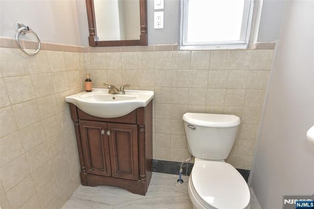 228 Ridgefield Avenue, Bogota, NJ 07603