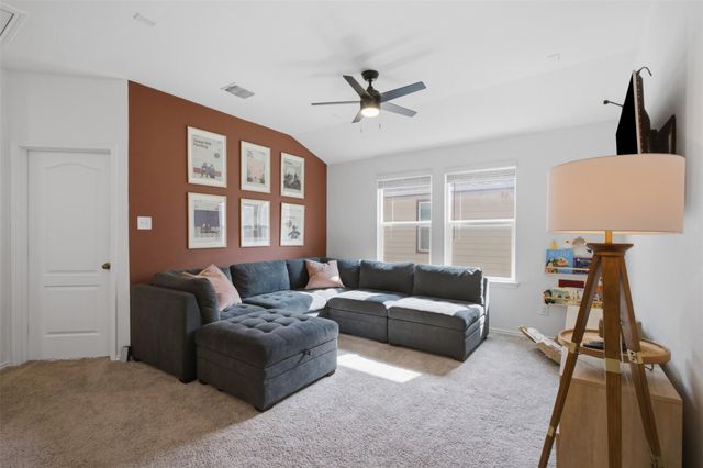 110 Sweet Autumn DR, Georgetown, TX 78626