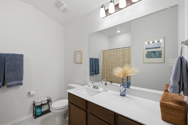 110 Sweet Autumn DR, Georgetown, TX 78626